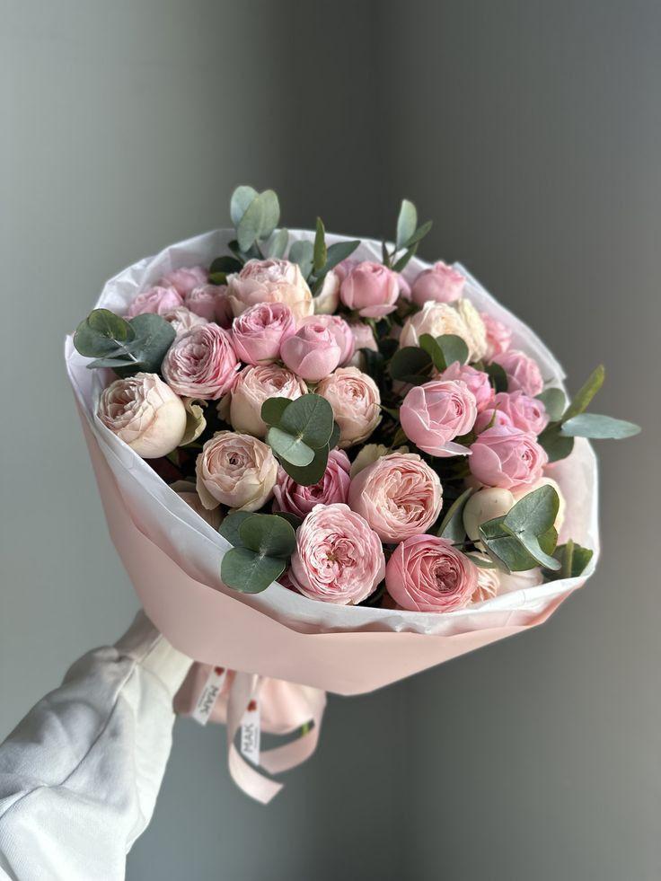 Vintage Charm Exquisite Floral Mix